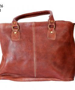 Bolso de cuero pespuntes